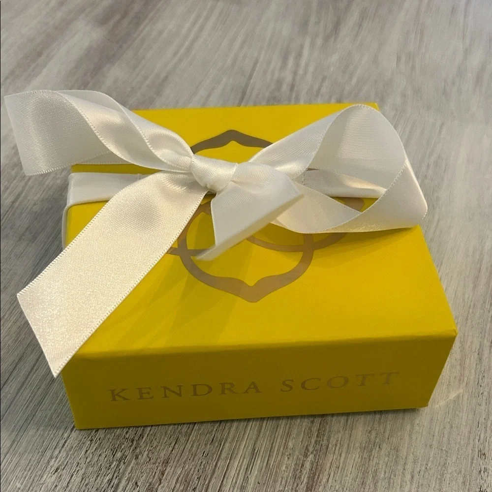 Kendra Scott Jewelry Box and Bag only